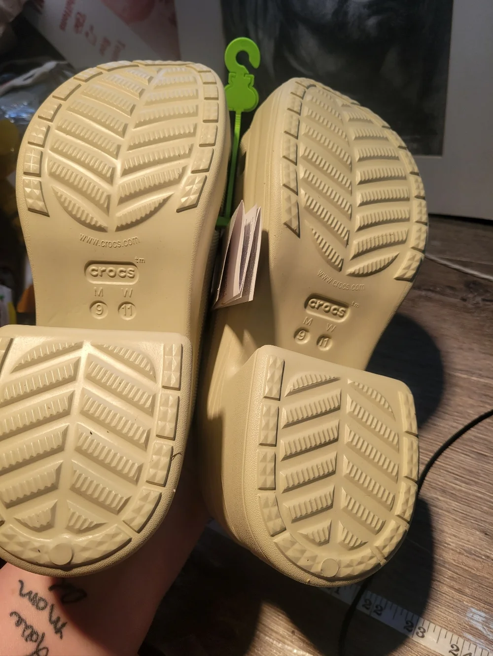 Crocs‎ NWT Siren Clog in the bone colorway Womans Size 11 Mens 9